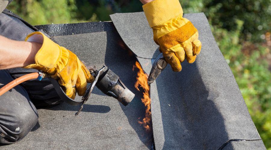 Professional gutter cleaning in Wheatland, MO